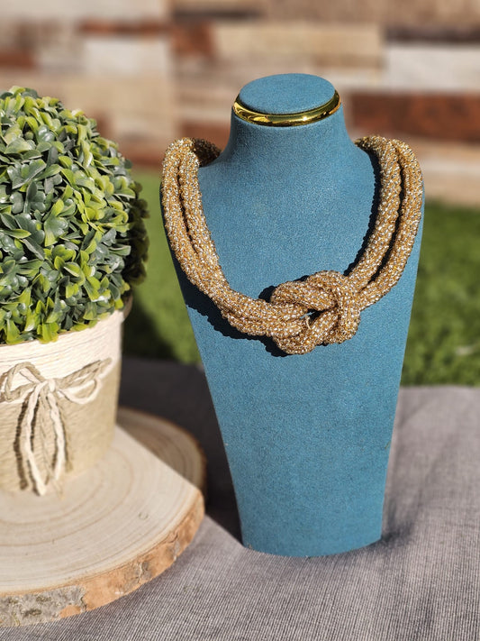 Collar Nudo Dorado