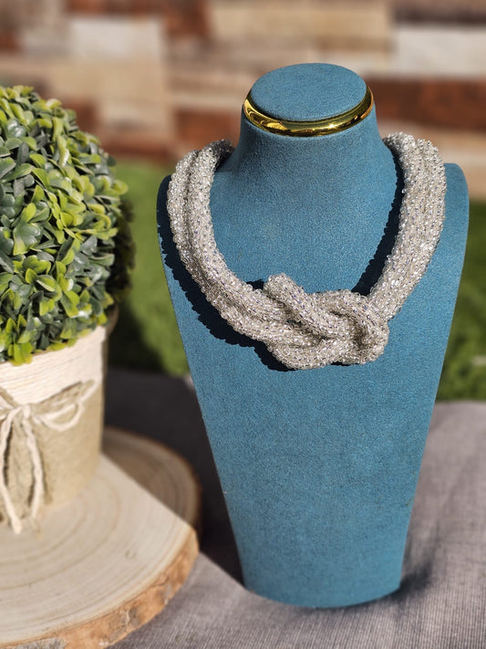 Collar Nudo Plateado
